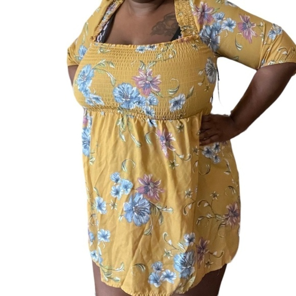 Xhilaration Yellow Tie Neck Floral Tunic With 3/4 Sleeves